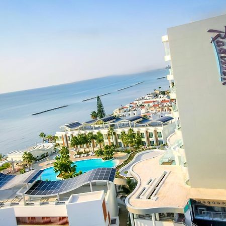 Radisson Beach Resort Lárnaka Eksteriør bilde