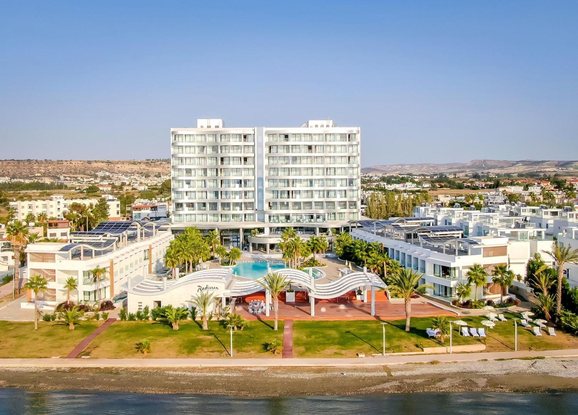 Radisson Beach Resort Lárnaka Eksteriør bilde