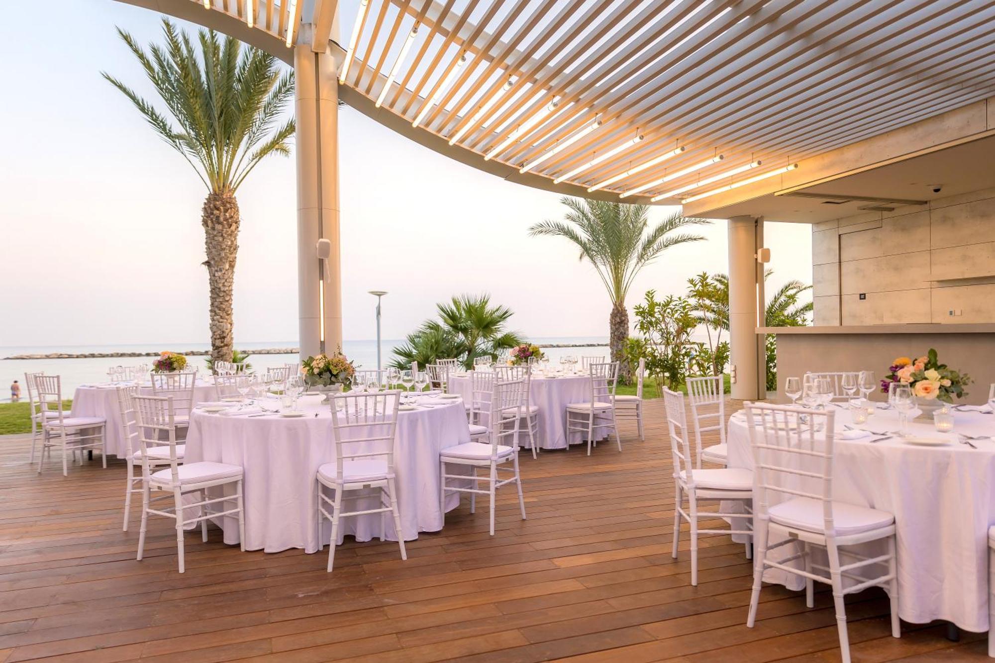 Radisson Beach Resort Lárnaka Eksteriør bilde
