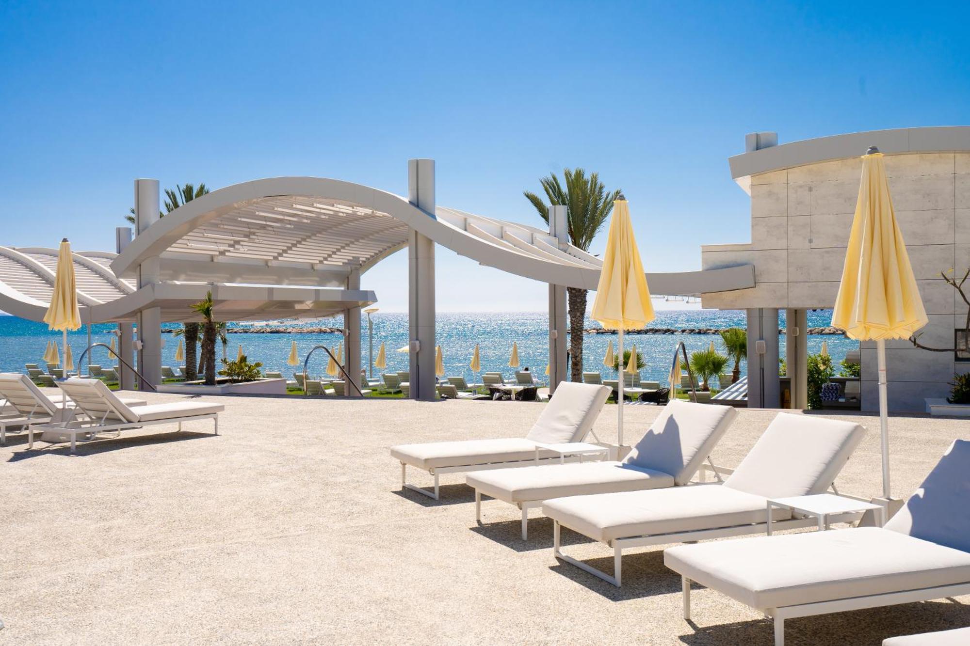 Radisson Beach Resort Lárnaka Eksteriør bilde